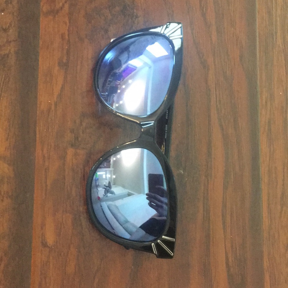 COPY - New Tory Burch sunglasses